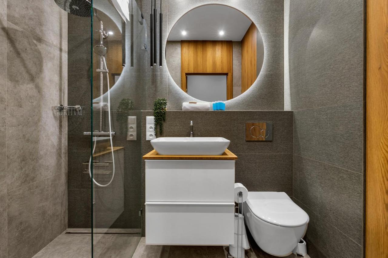 Lotnisko Chopina Modern Apartment Varsovia Exterior foto